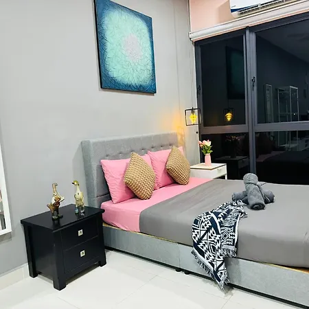 Core Soho Suites Kota Warisan Sepang Klia Airport Free Wifi By Bka Legacy Exterior photo